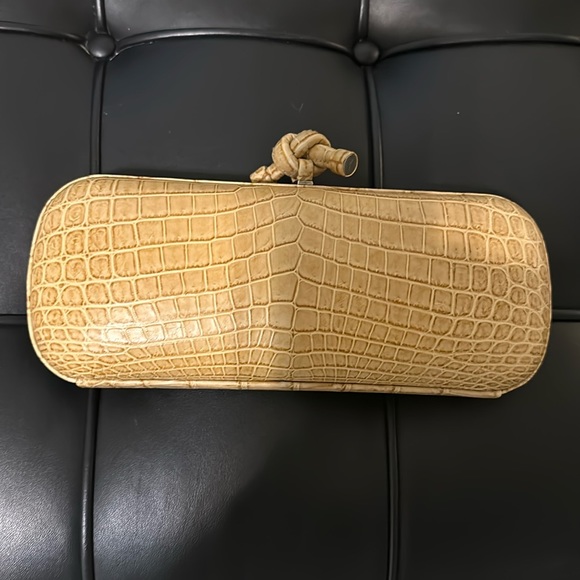 BOTTEGA VENETA Crocodile Knot Clutch Limited Ultra Limited Edition 1/1 - Picture 11 of 11